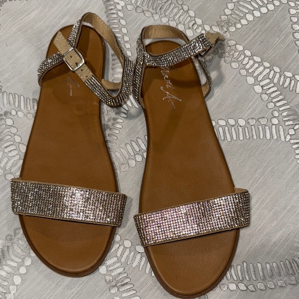 Elegant Silver and Tan Women's Sandals